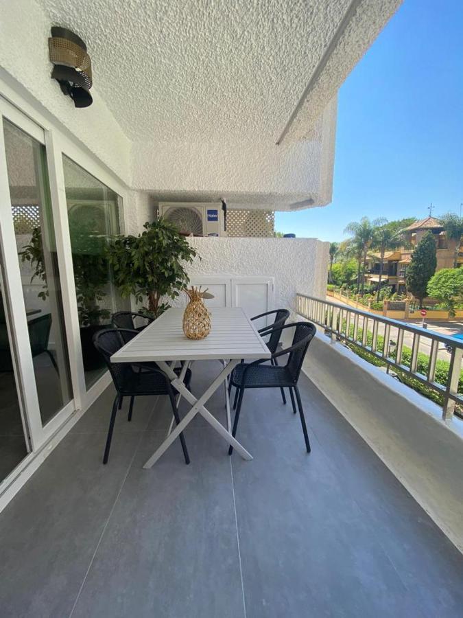 Roy Boston Marbella By Florentia Homes Exterior photo